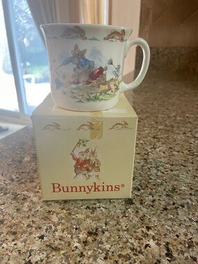 Royal Doulton Bunnykins Children's Mug - Pastel Bunny Print